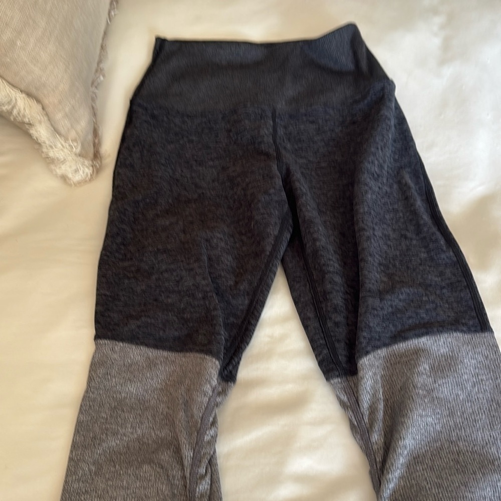 Dark Gray And Light Gray, Allo Yoga Leggings
